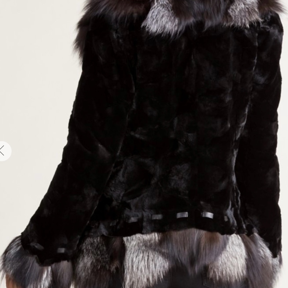 Luxurious Black and Brown Fur-Trimmed Jacket - Picture 5 of 6